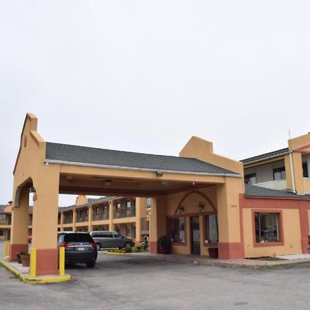 Delux Inn オデッサ エクステリア 写真